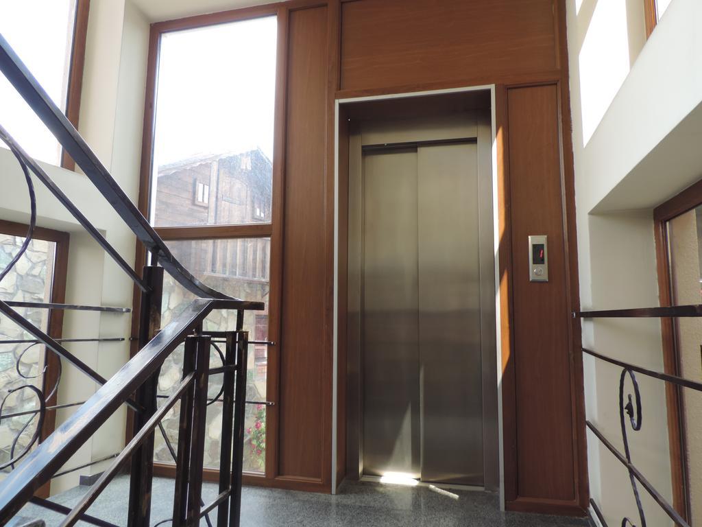 Begi Hotel Tiflis Exterior foto