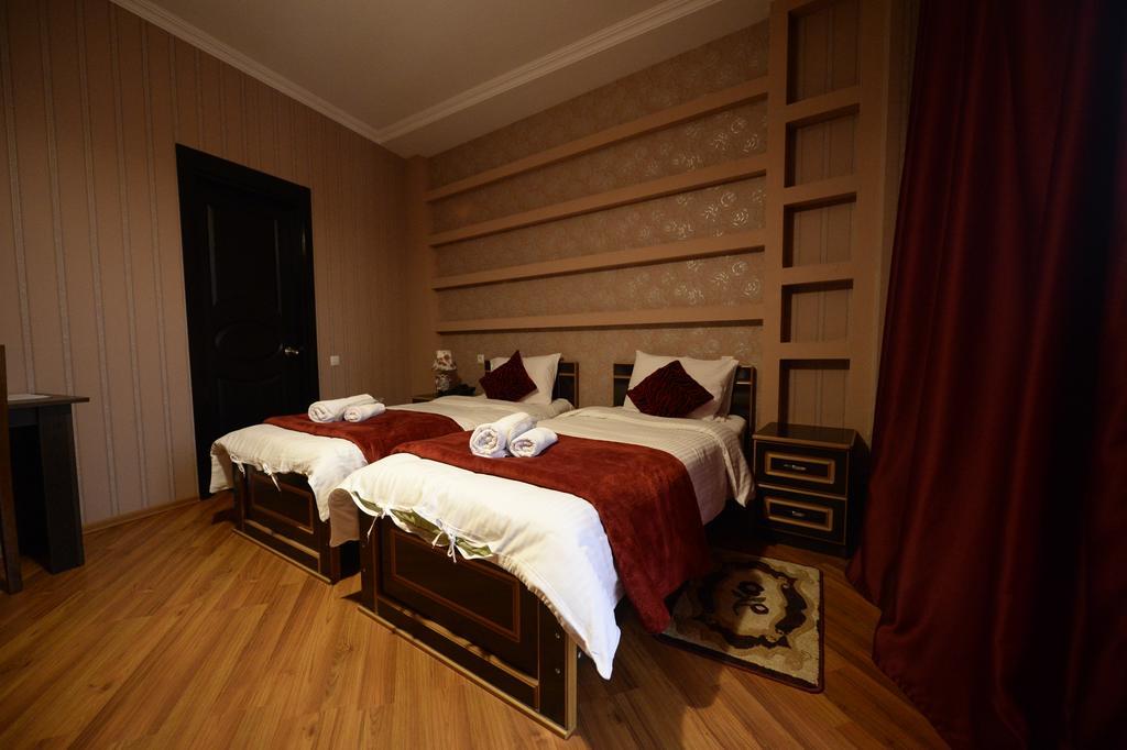 Begi Hotel Tiflis Exterior foto