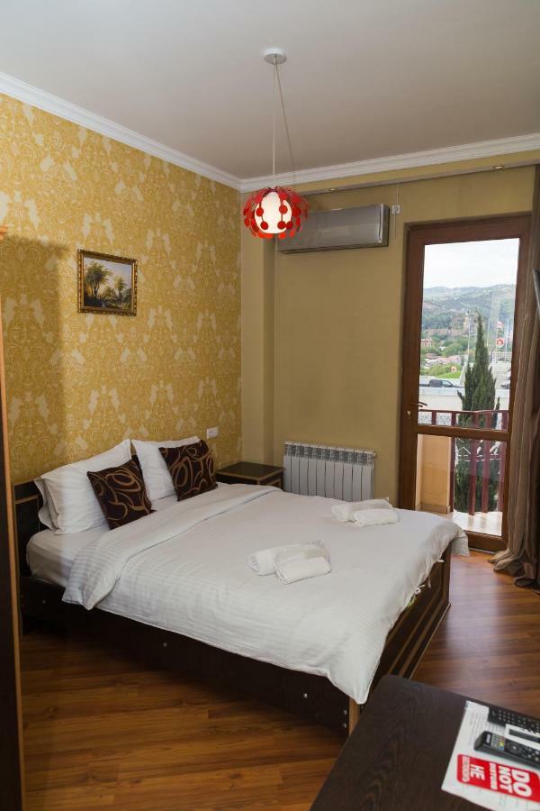 Begi Hotel Tiflis Exterior foto