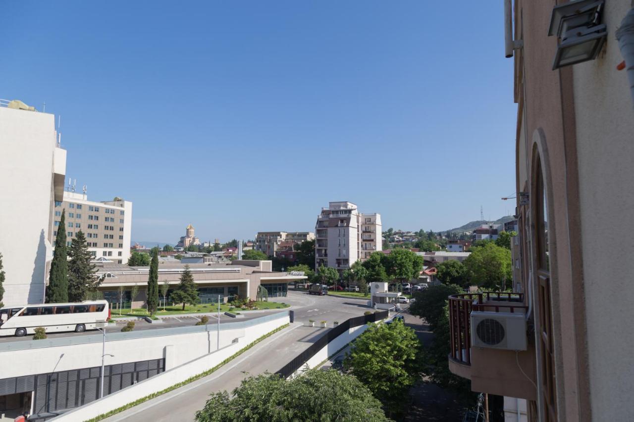 Begi Hotel Tiflis Exterior foto