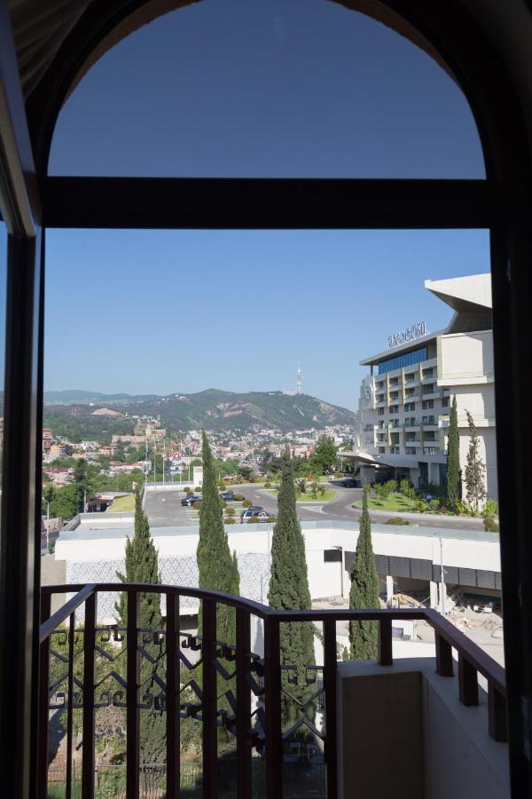 Begi Hotel Tiflis Exterior foto