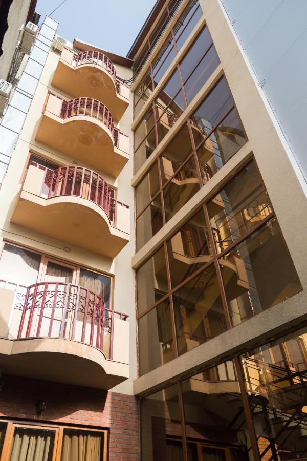 Begi Hotel Tiflis Exterior foto